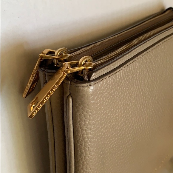 Marc Jacobs crossbody purse